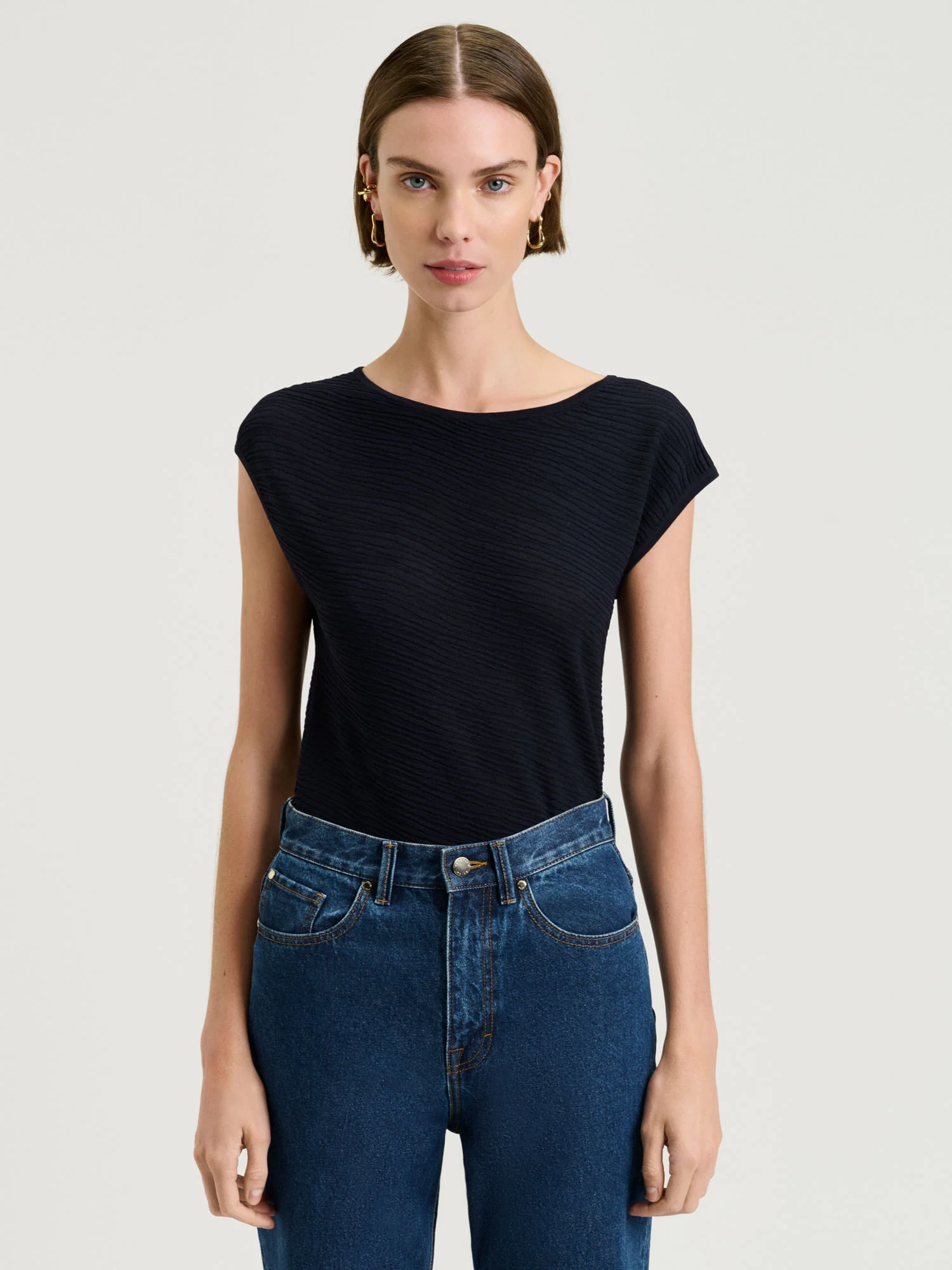 Asymmetric Wavy Ottoman Knit - Image 7