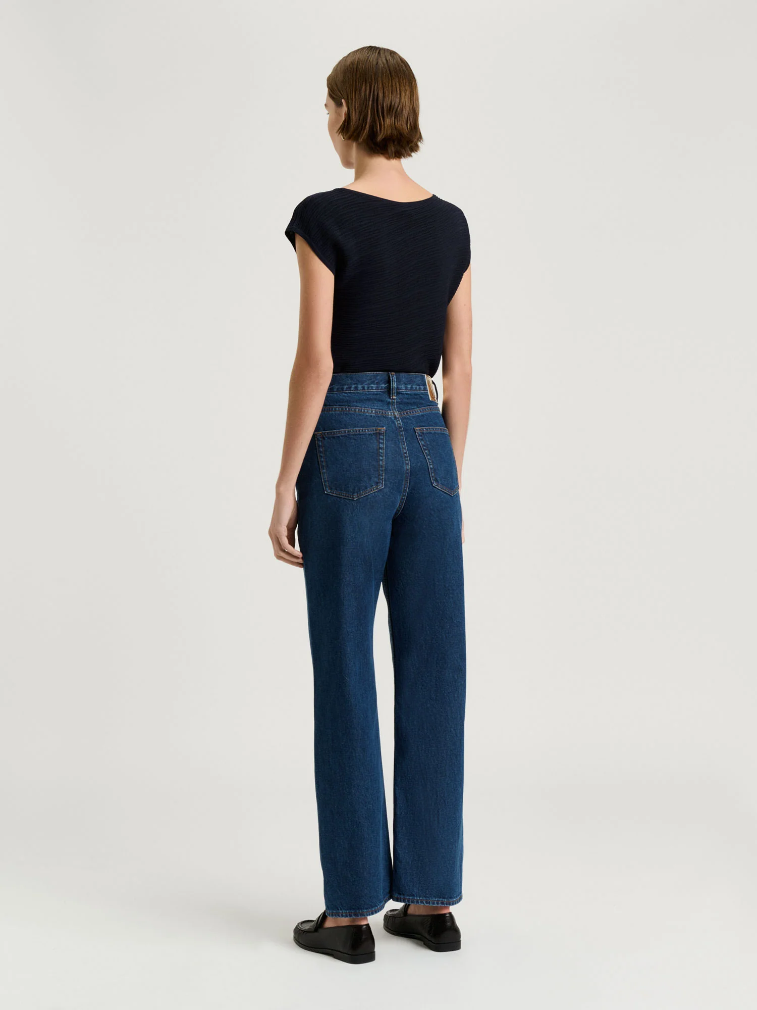 Asymmetric Wavy Ottoman Knit - Image 9