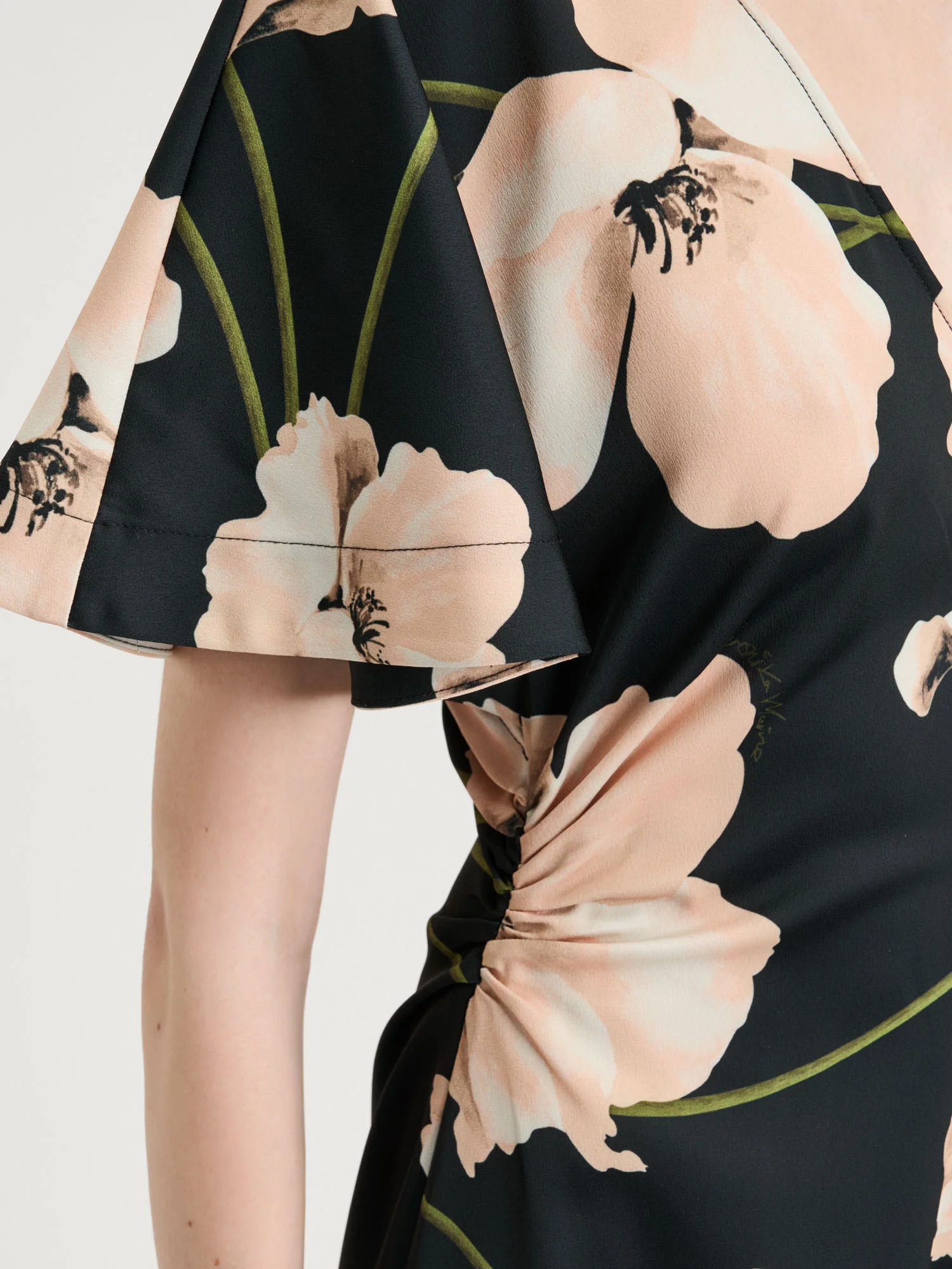 Blush Poppy Satin Back Crepe Dress - Image 3