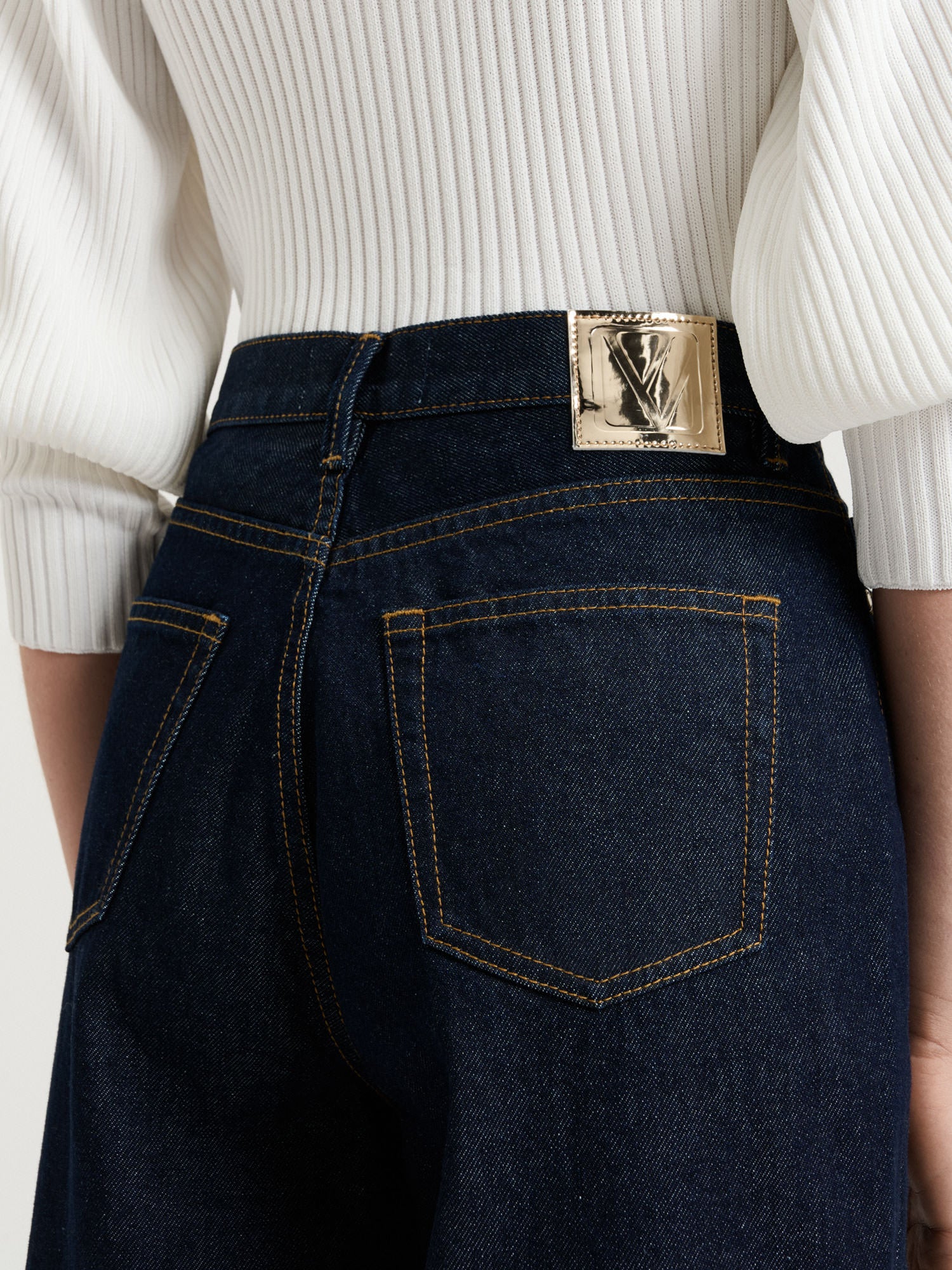 Dark Indigo Cropped Barrel Leg Jean - Image 4