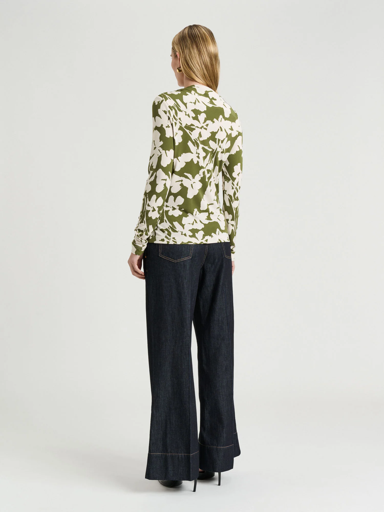 Etched Floral Drapey Jersey Crepe Top - Image 4