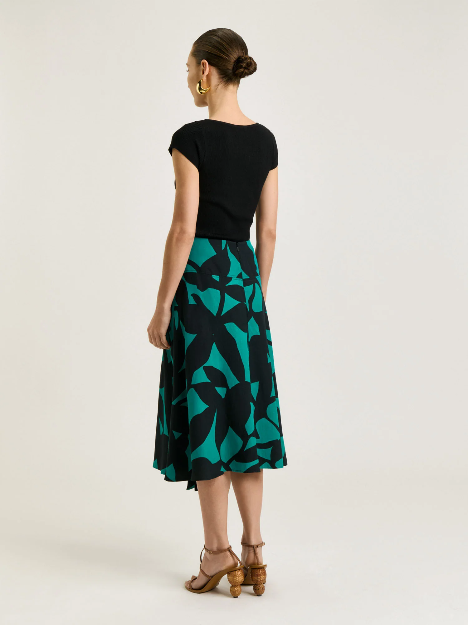 Jade Shadow Leaf Viscose Linen Midi Skirt - Image 3