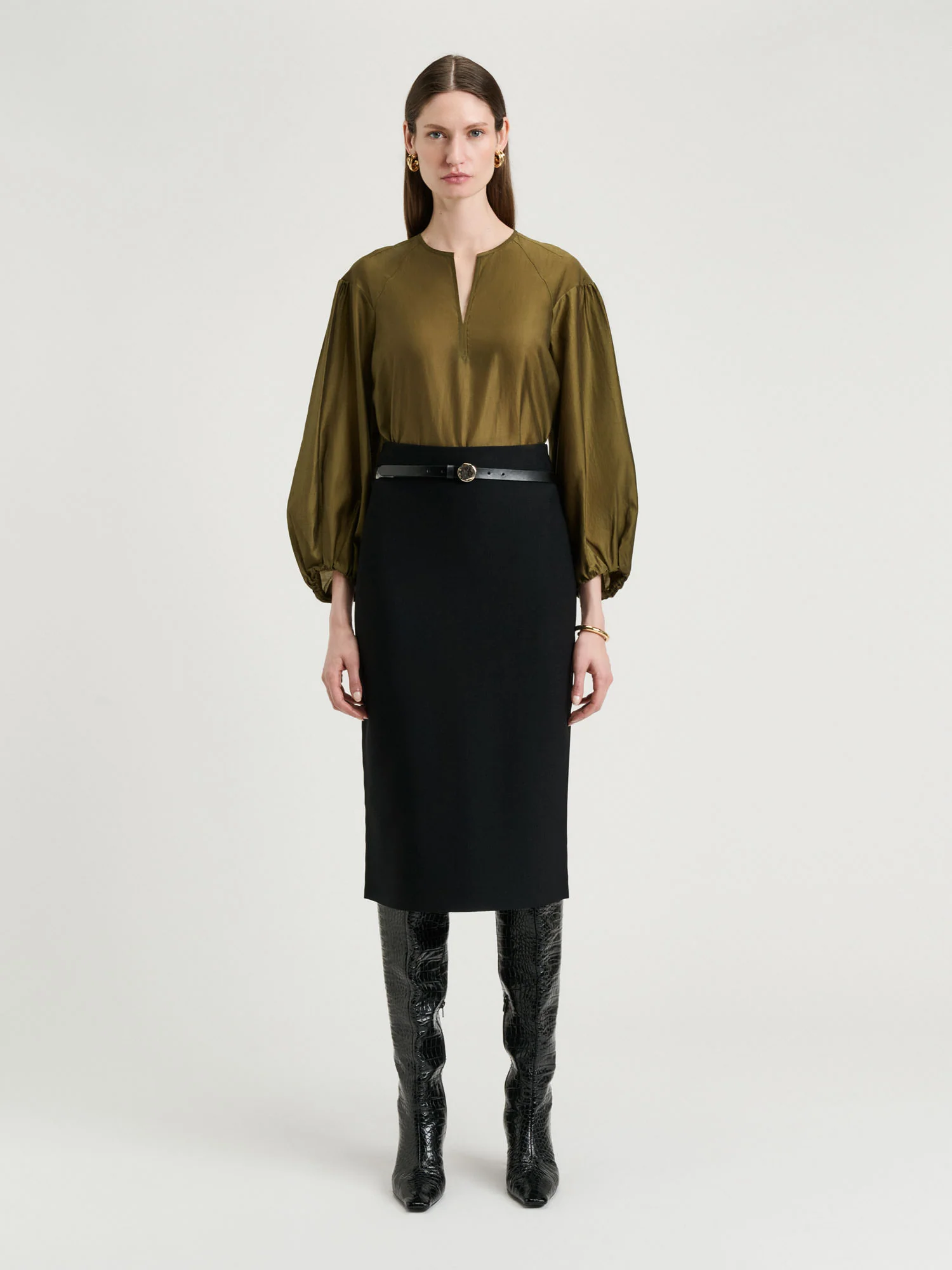 Light Lyocell Blend Blouson Sleeve Top