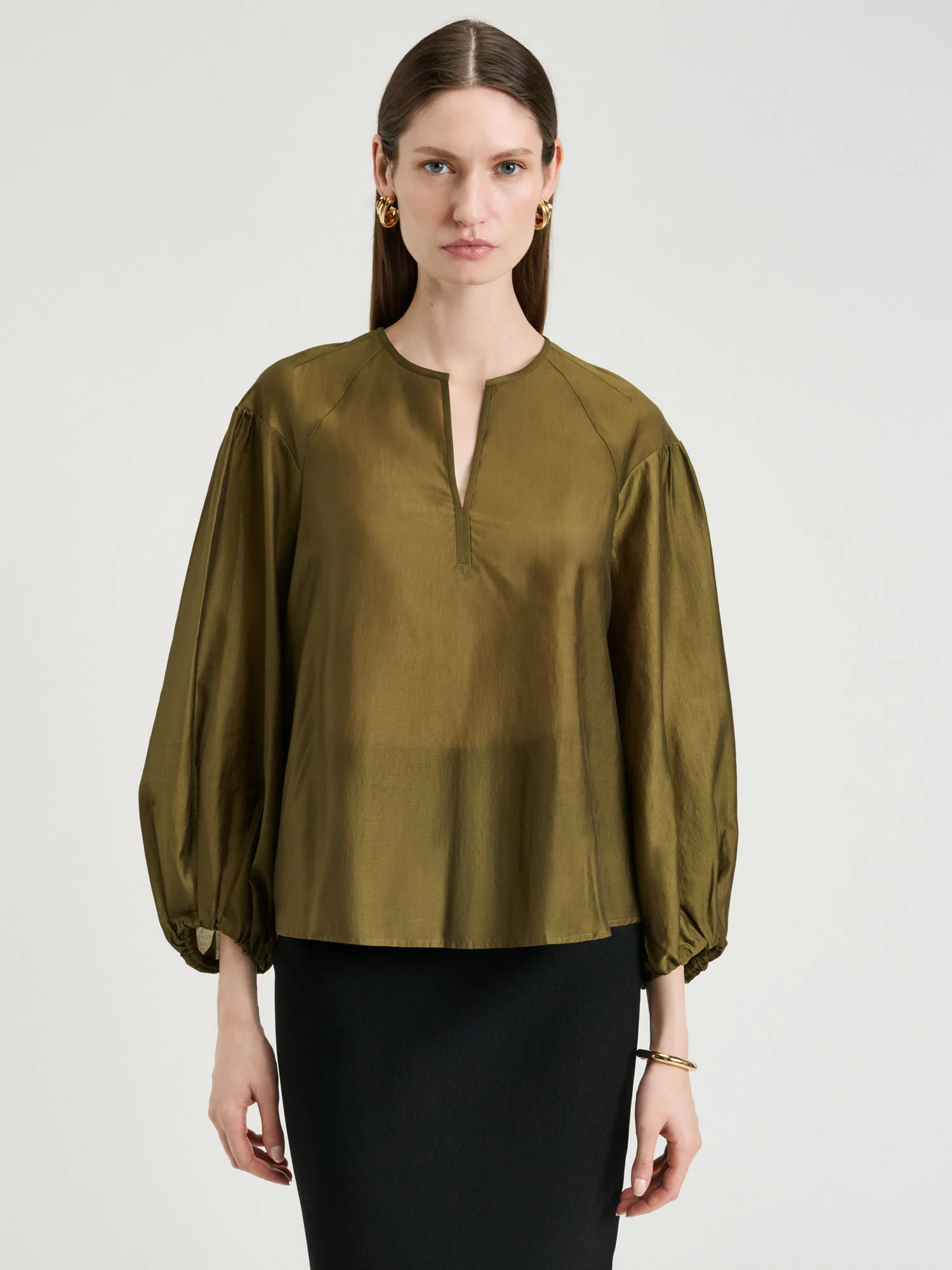 Light Lyocell Blend Blouson Sleeve Top - Image 2