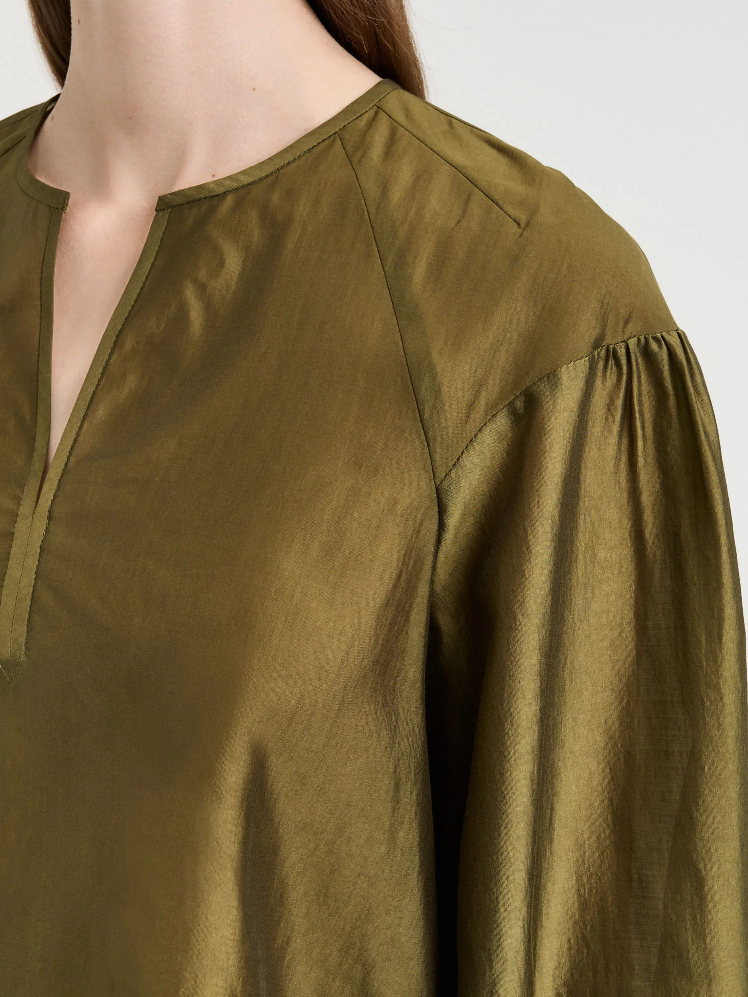 Light Lyocell Blend Blouson Sleeve Top - Image 3